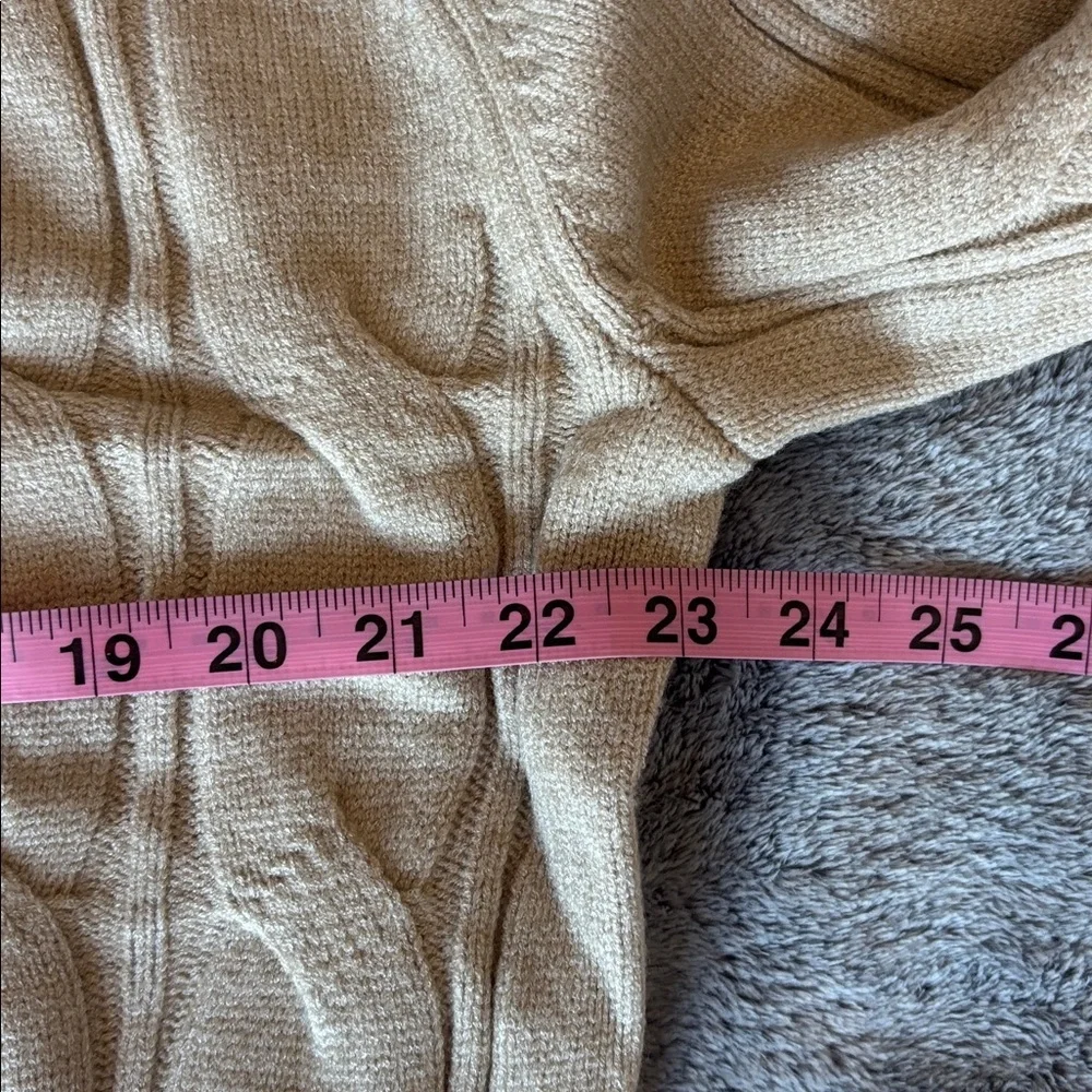 Vigoss Cable Stitch Crewneck Sweater in Oatmeal Size Large NWT